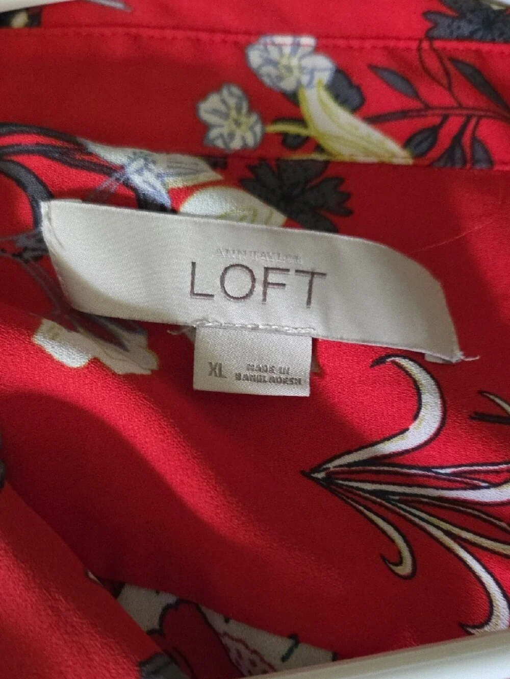 LOFT Red Floral Button-Front Blouse